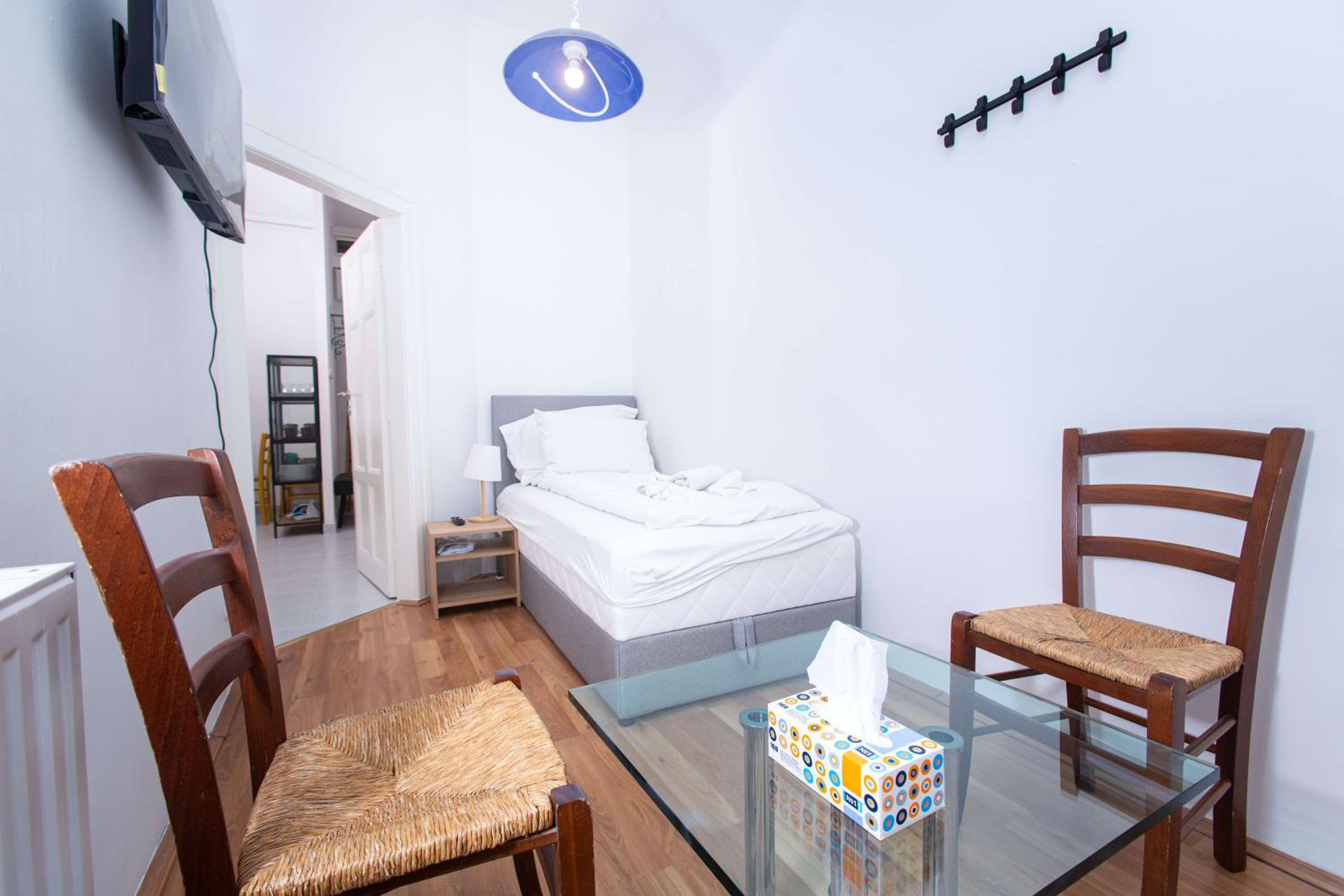 Violin Apartments