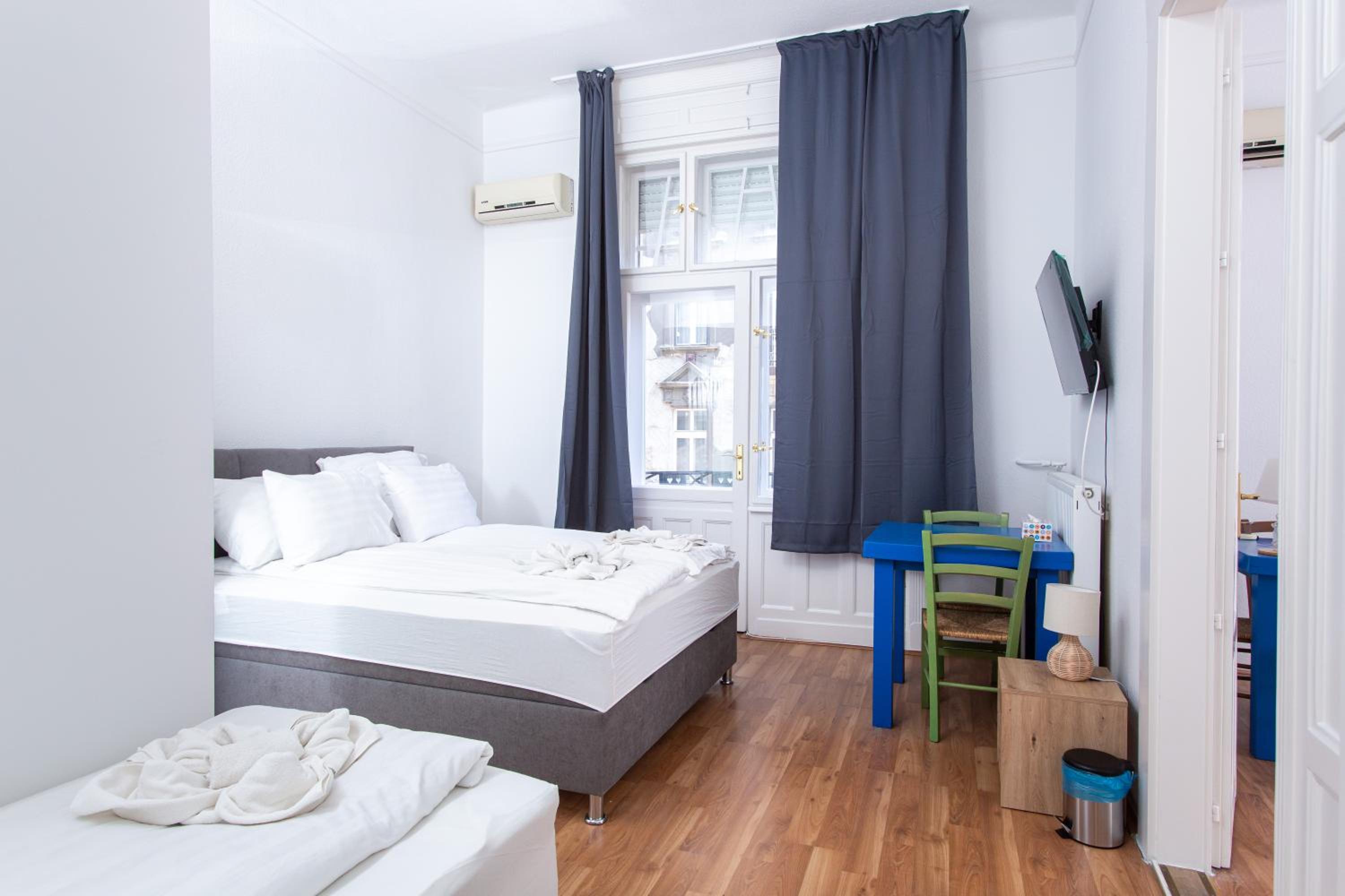 Violin Apartments