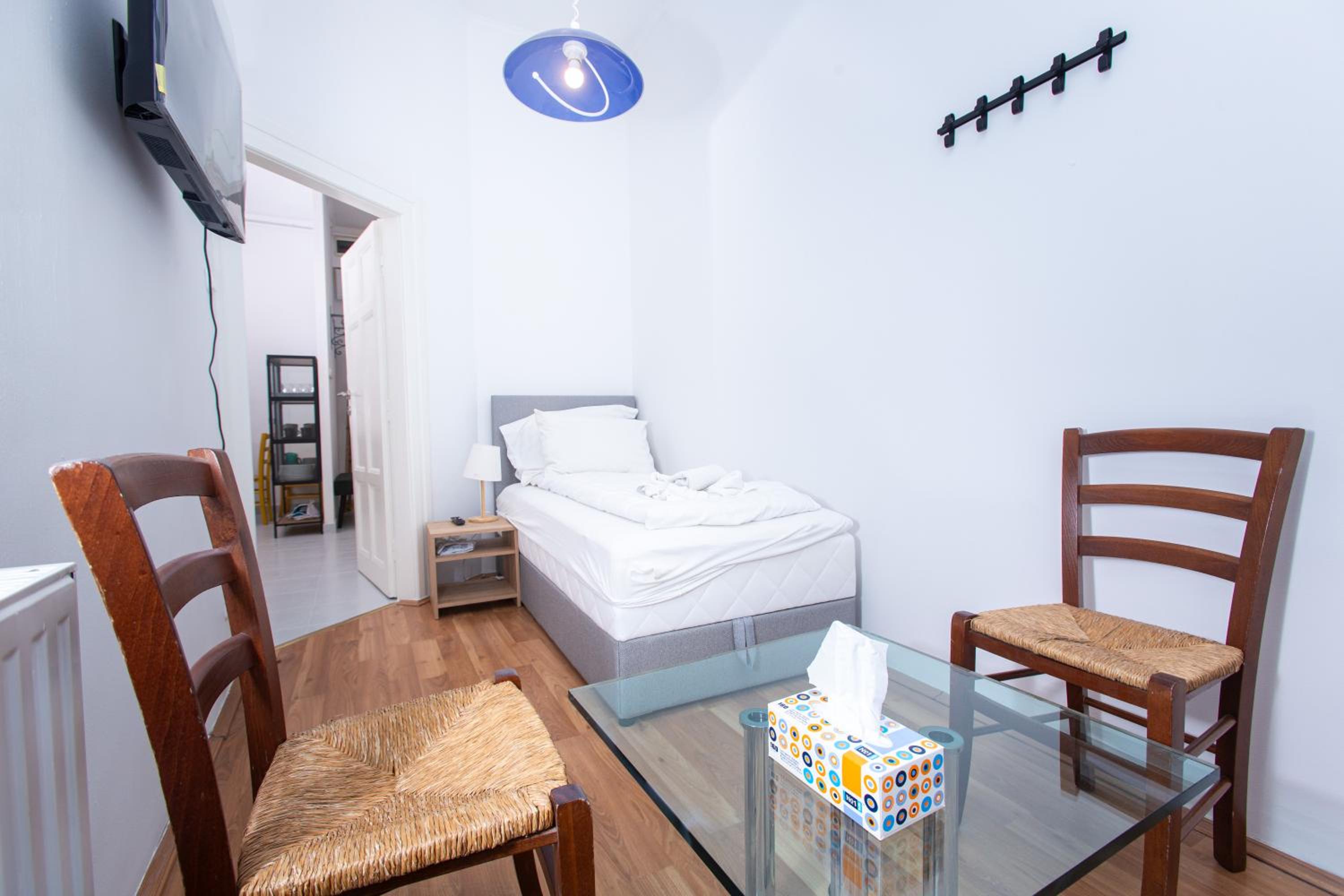 Violin Apartments