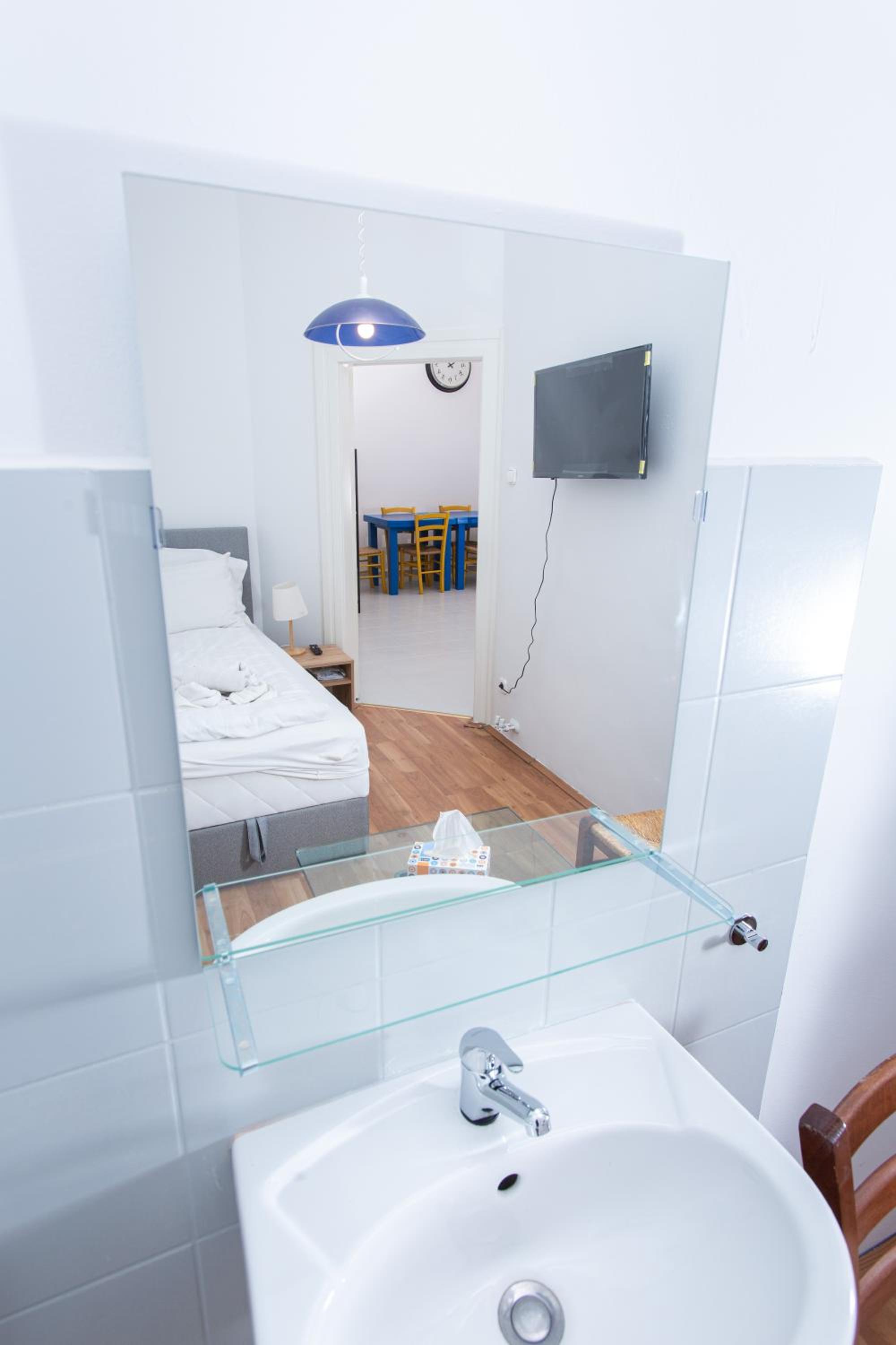 Violin Apartments