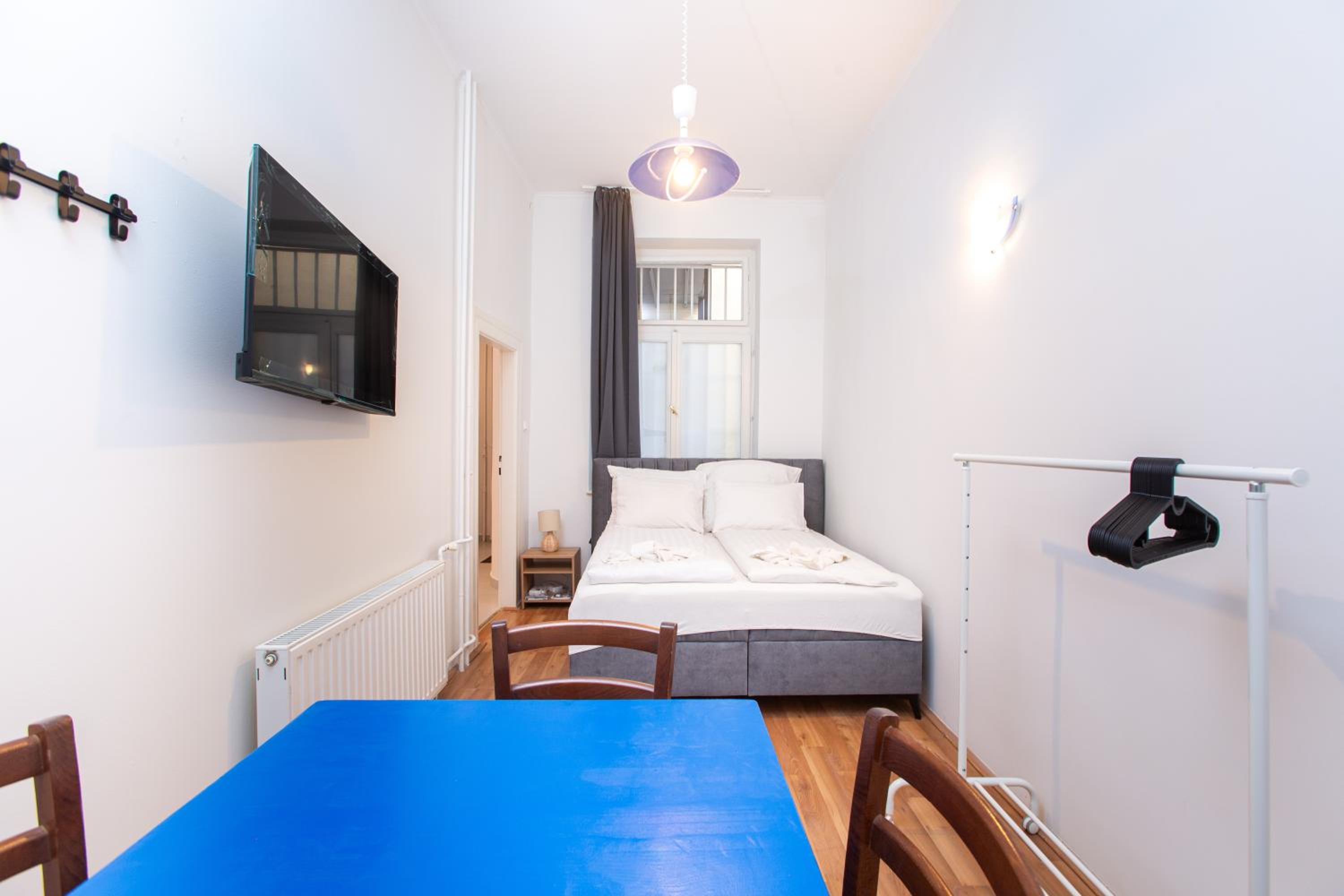 Violin Apartments