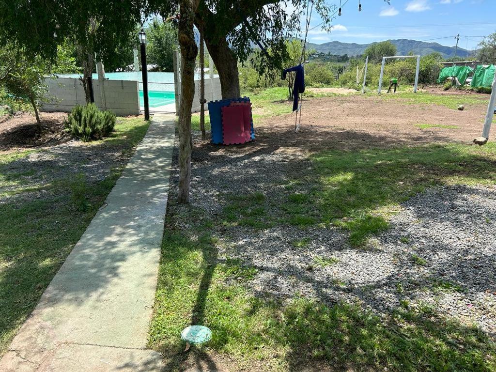 Tres Rosas