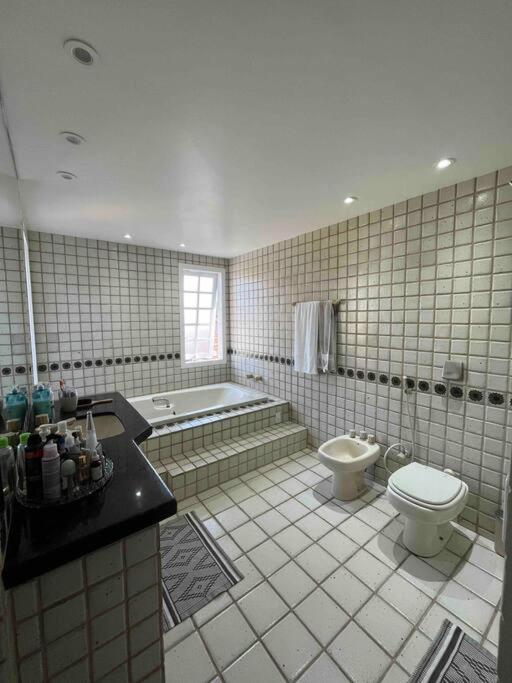 Duplex 250m da praia, rede futevôlei, sauna