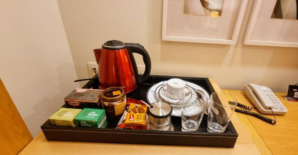 Linda suite em hotel ao lado do aeroporto de Congonhas