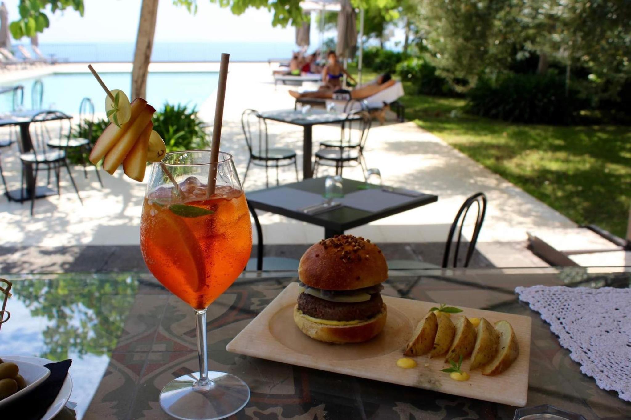 Talè Restaurant & Suite