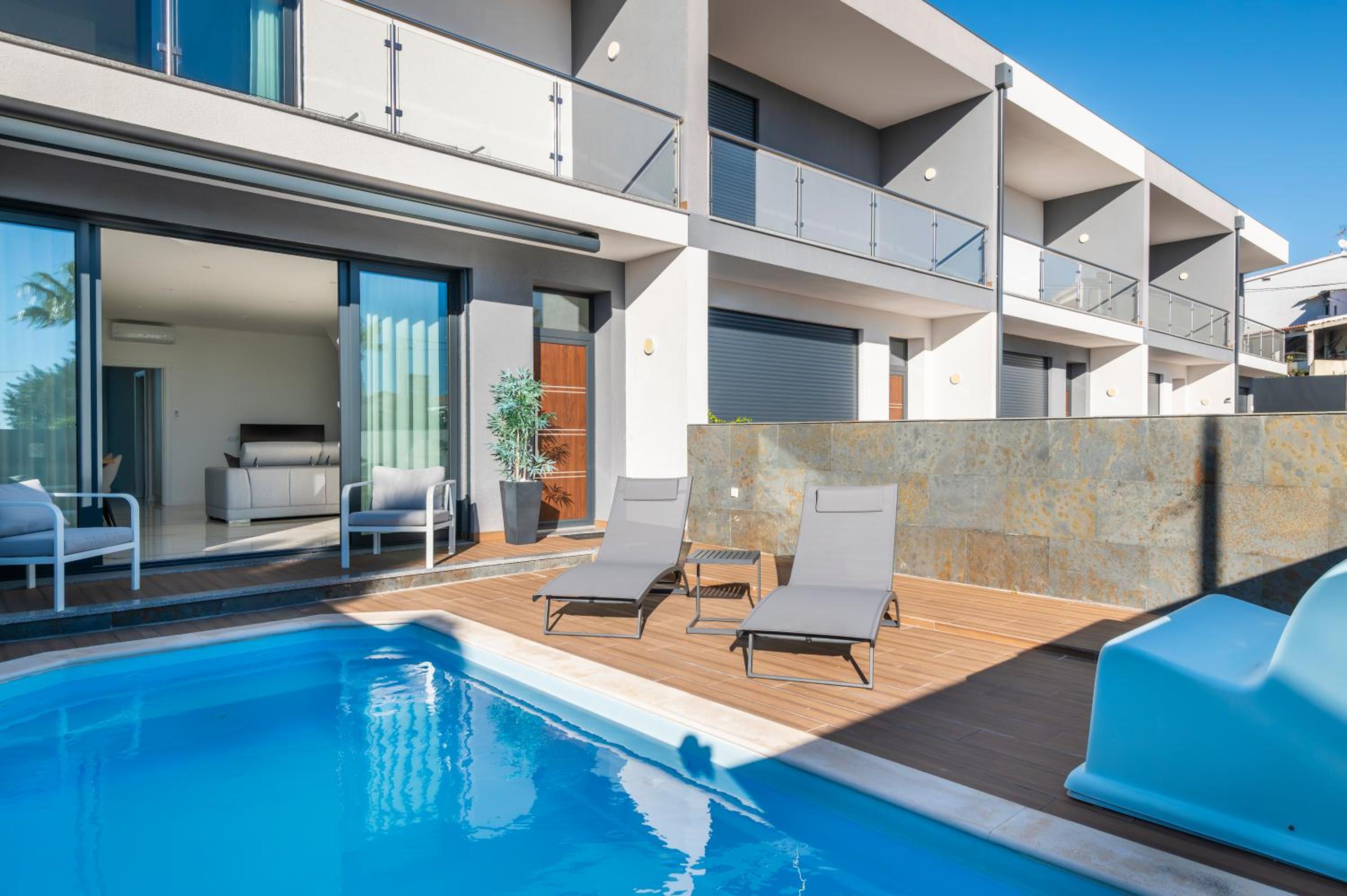 Villa Alegre with private pool view 5