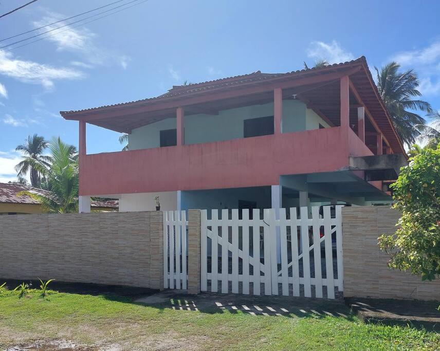 Casa ampla em Condomínio Águas de Olivença