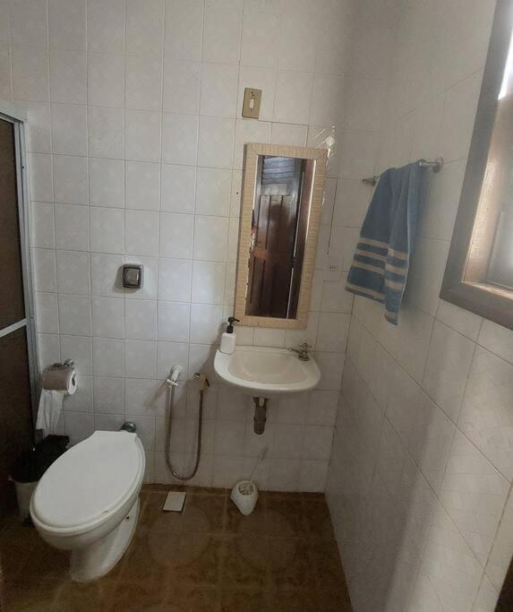 Casa ampla em Condomínio Águas de Olivença