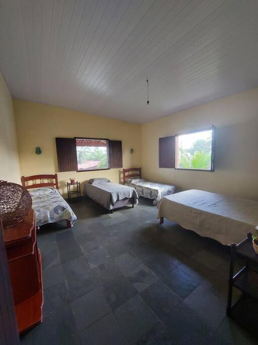 Casa ampla em Condomínio Águas de Olivença