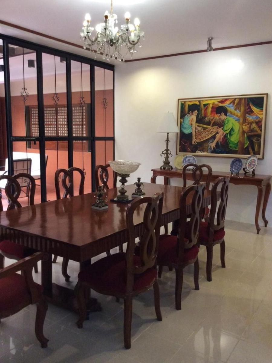 Casa Roces