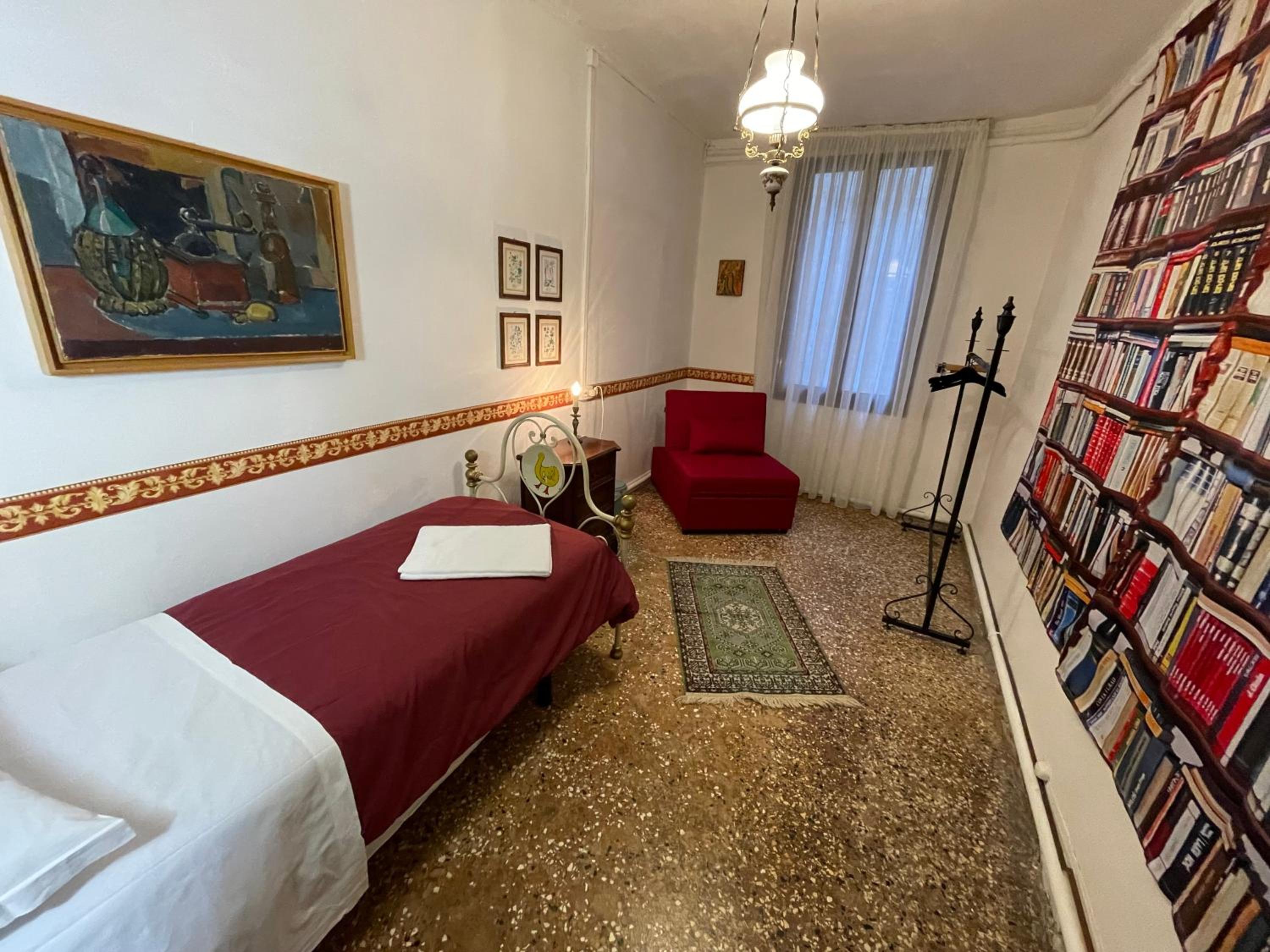 Lions Venice Guest house