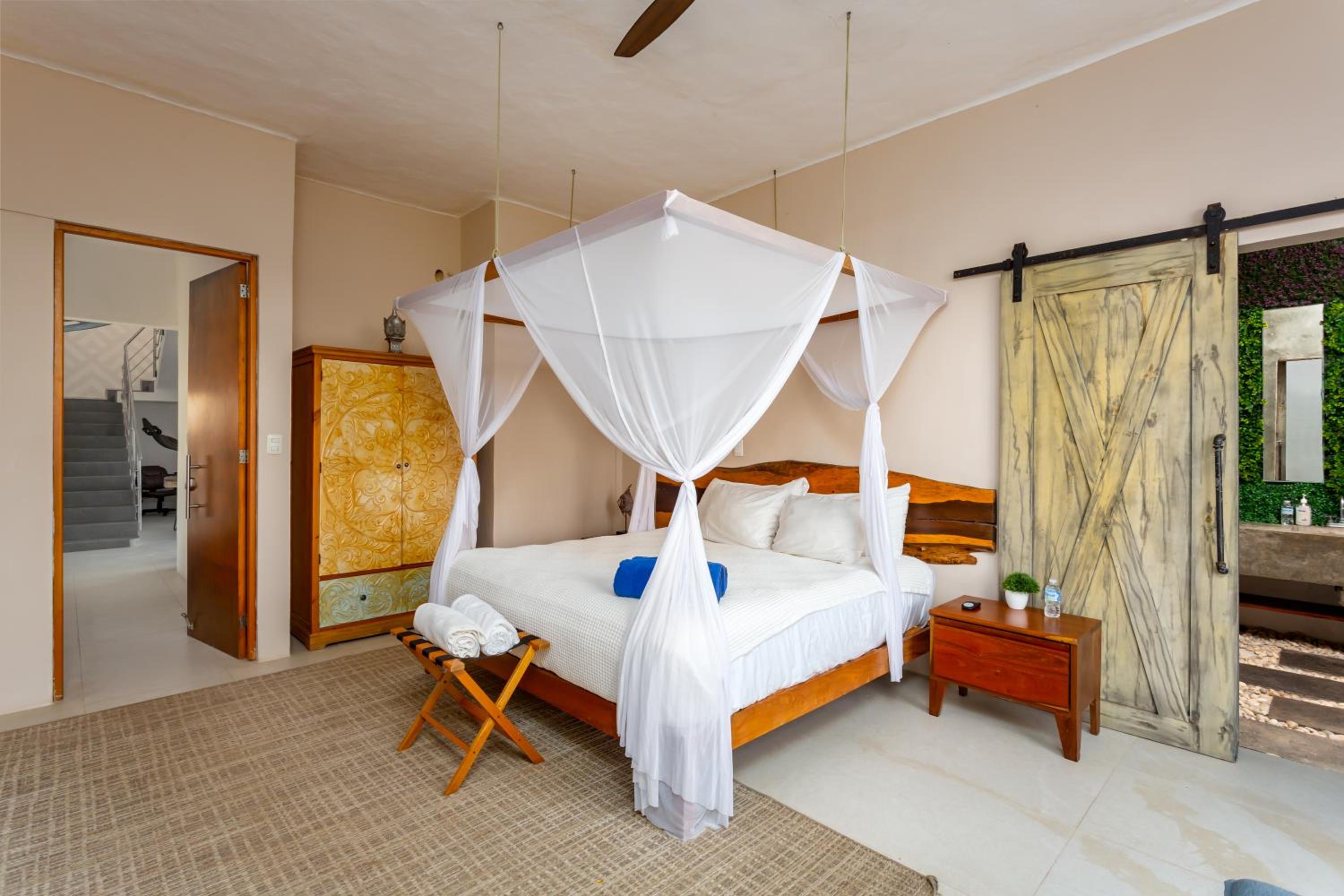 Villa Isla Bla nca Perfect beach location for families and weddings