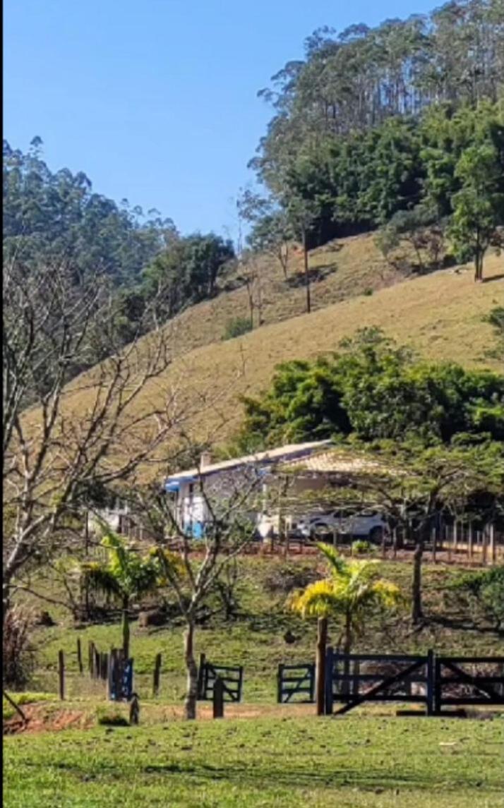 Chale Jatoba Monteiro Lobato