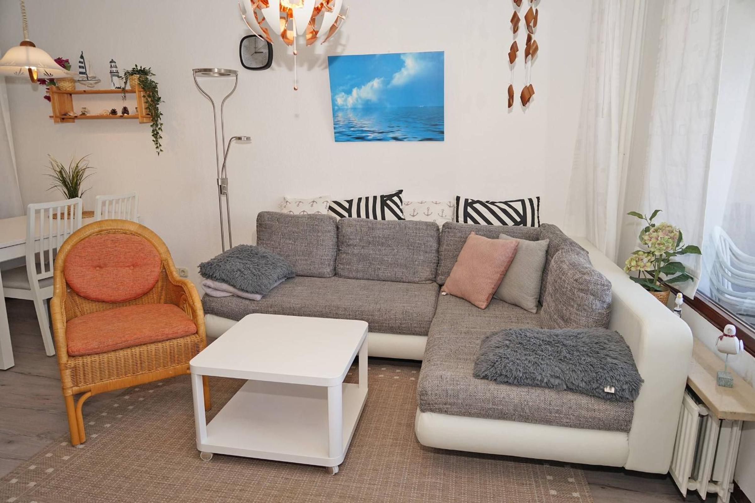 sonnige Ferienwohnung - wenige Meter zum Strand