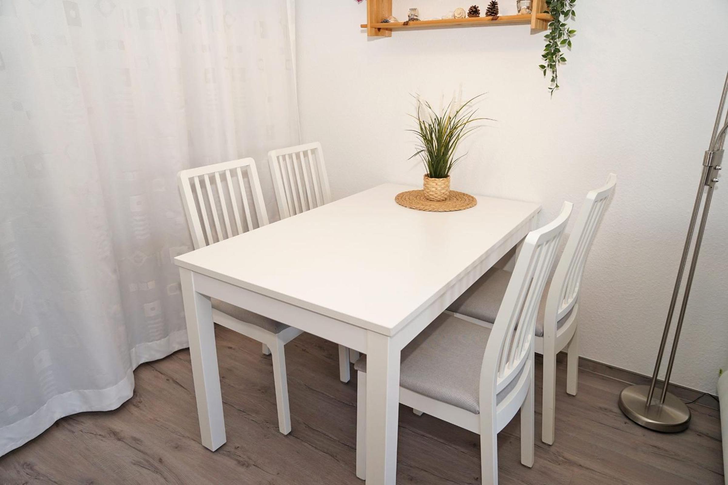 sonnige Ferienwohnung - wenige Meter zum Strand