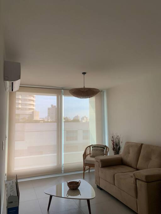 Apartamento Saint Honore con vista al mar view 4