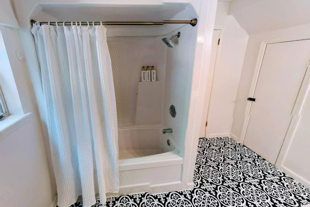 Photo 63