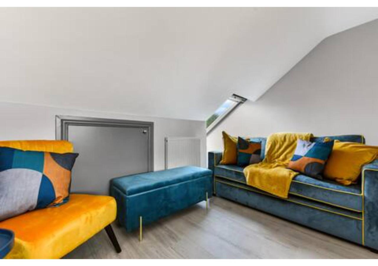 Three Bedroom Home - Perfect for Large Groups