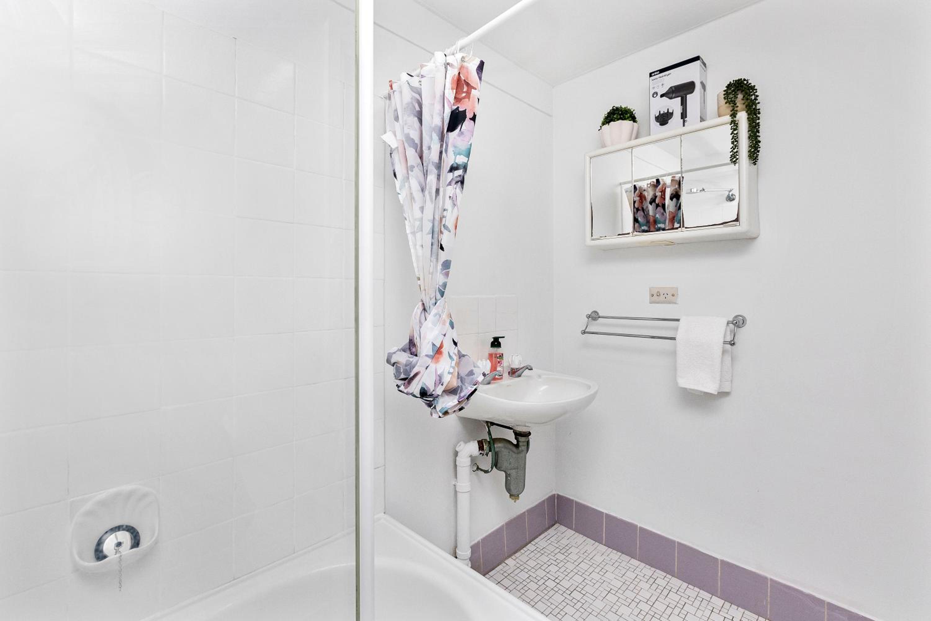 Urban Chic Studio by 'the Strip'