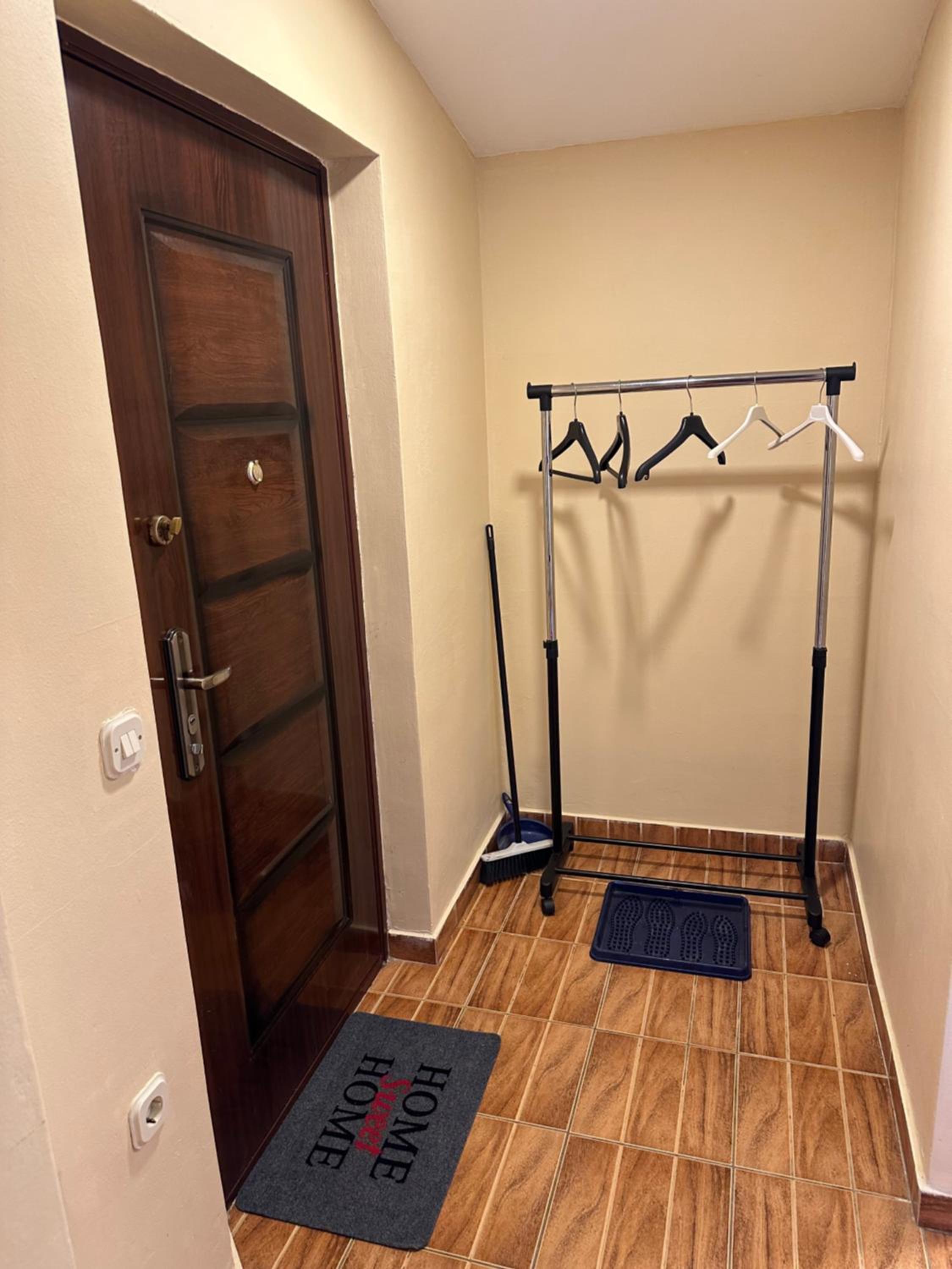 Golden Lily - Pet Friendly Apartment