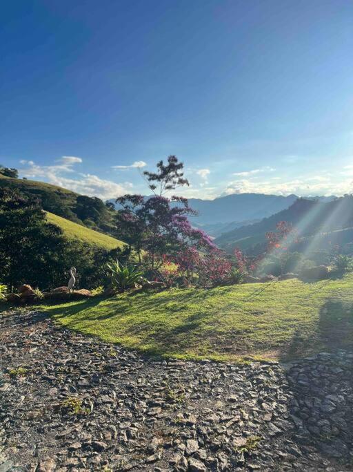 Maravilhosa casa com Cachoeira