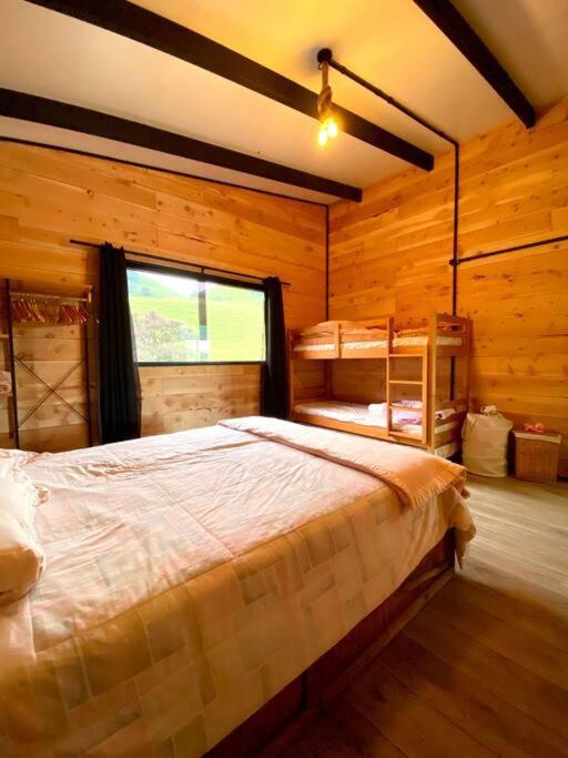 Maravilhosa casa com Cachoeira
