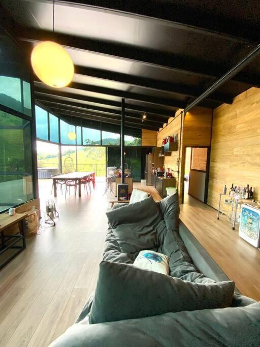 Maravilhosa casa com Cachoeira