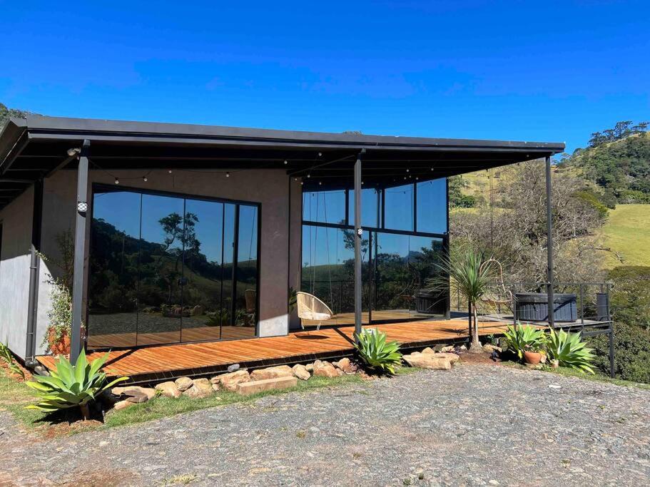 Maravilhosa casa com Cachoeira