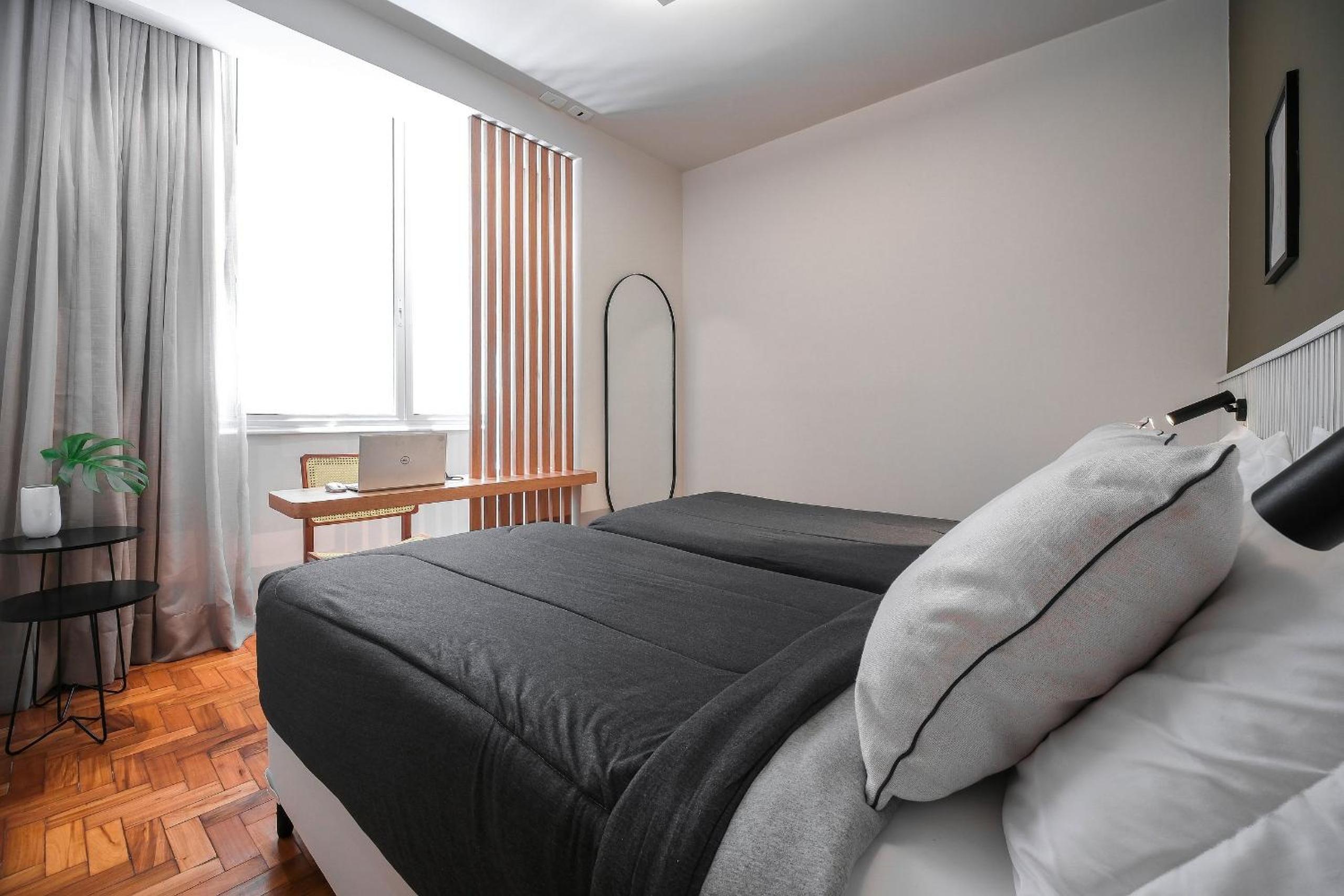 Newly renovated - 5 minutes away from Leblon beach