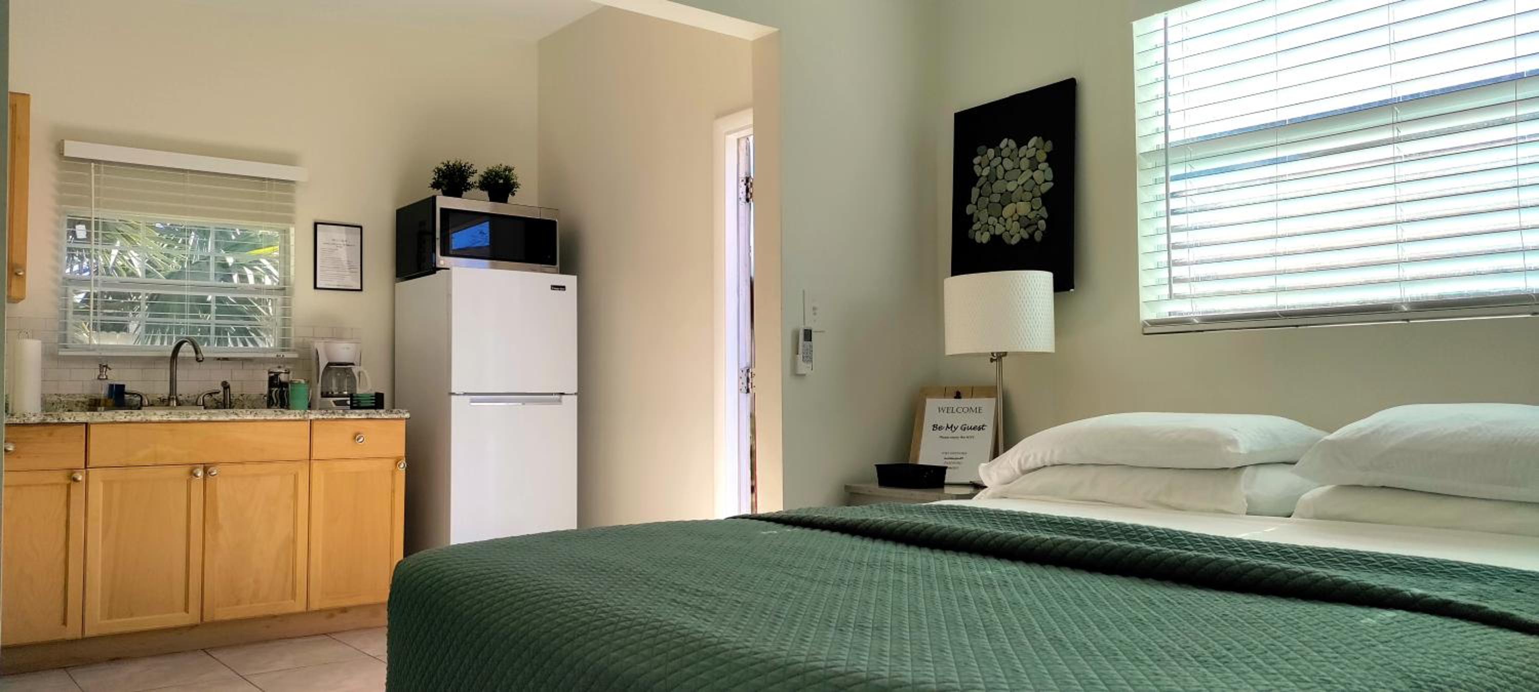 Loft Close to Downtown, Raymond James Stadium, Airport and Many More Places 5