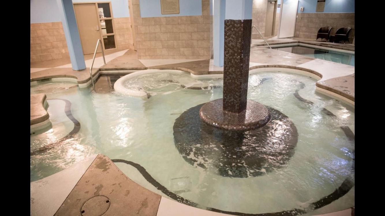 Adventurer's Escape~ Mountain Luxury Resort