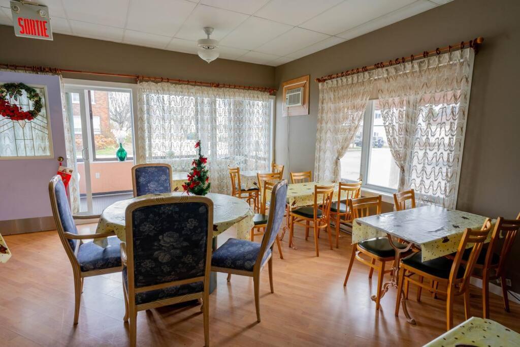Trois-rivieres Vacations - 302 Suite Confort Urbain - Property Image 13