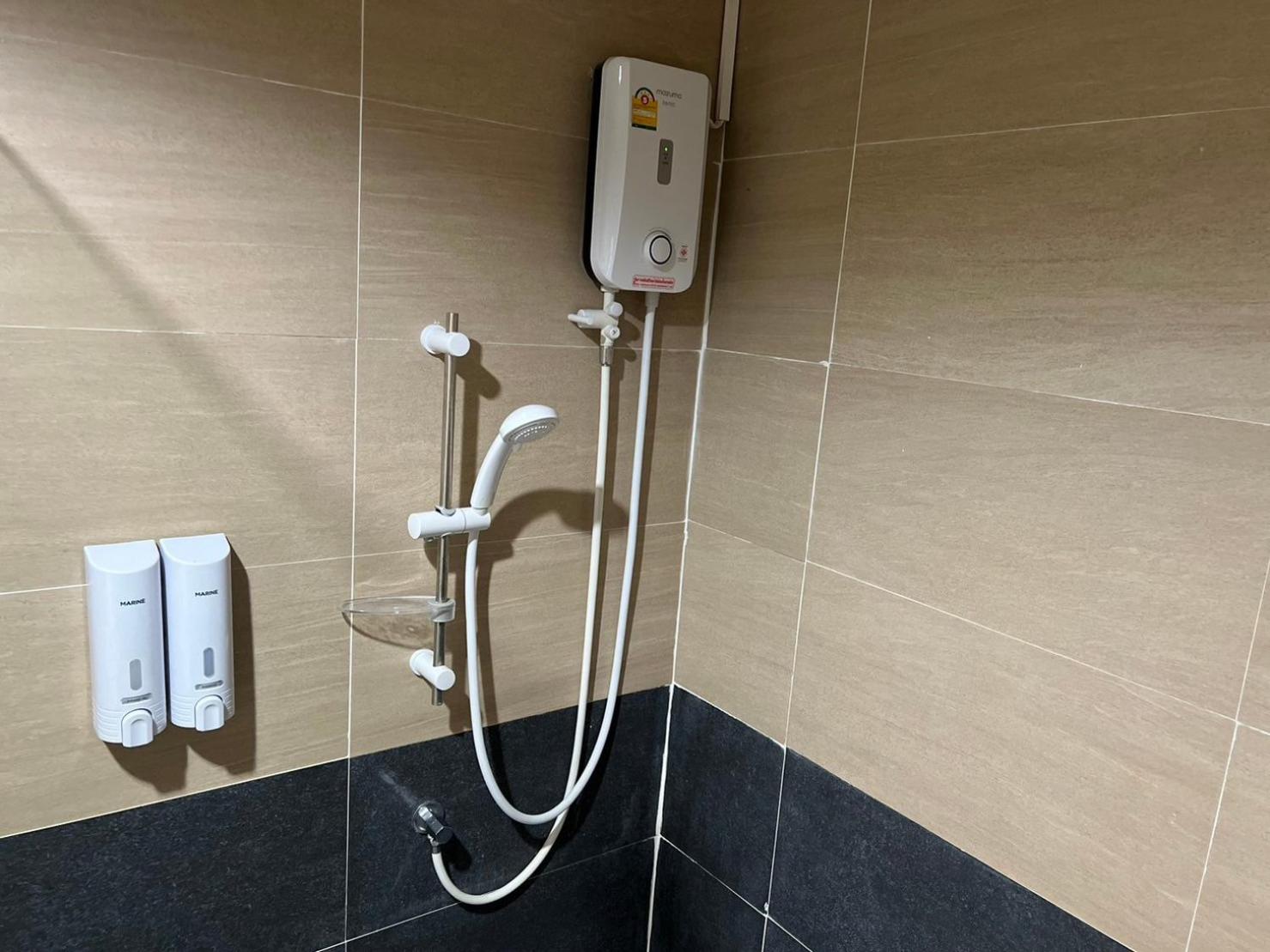 V Tharm Hotel