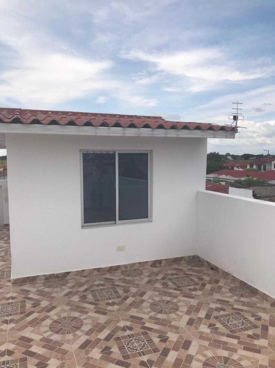 Casa Condominio Flandes / Giradot