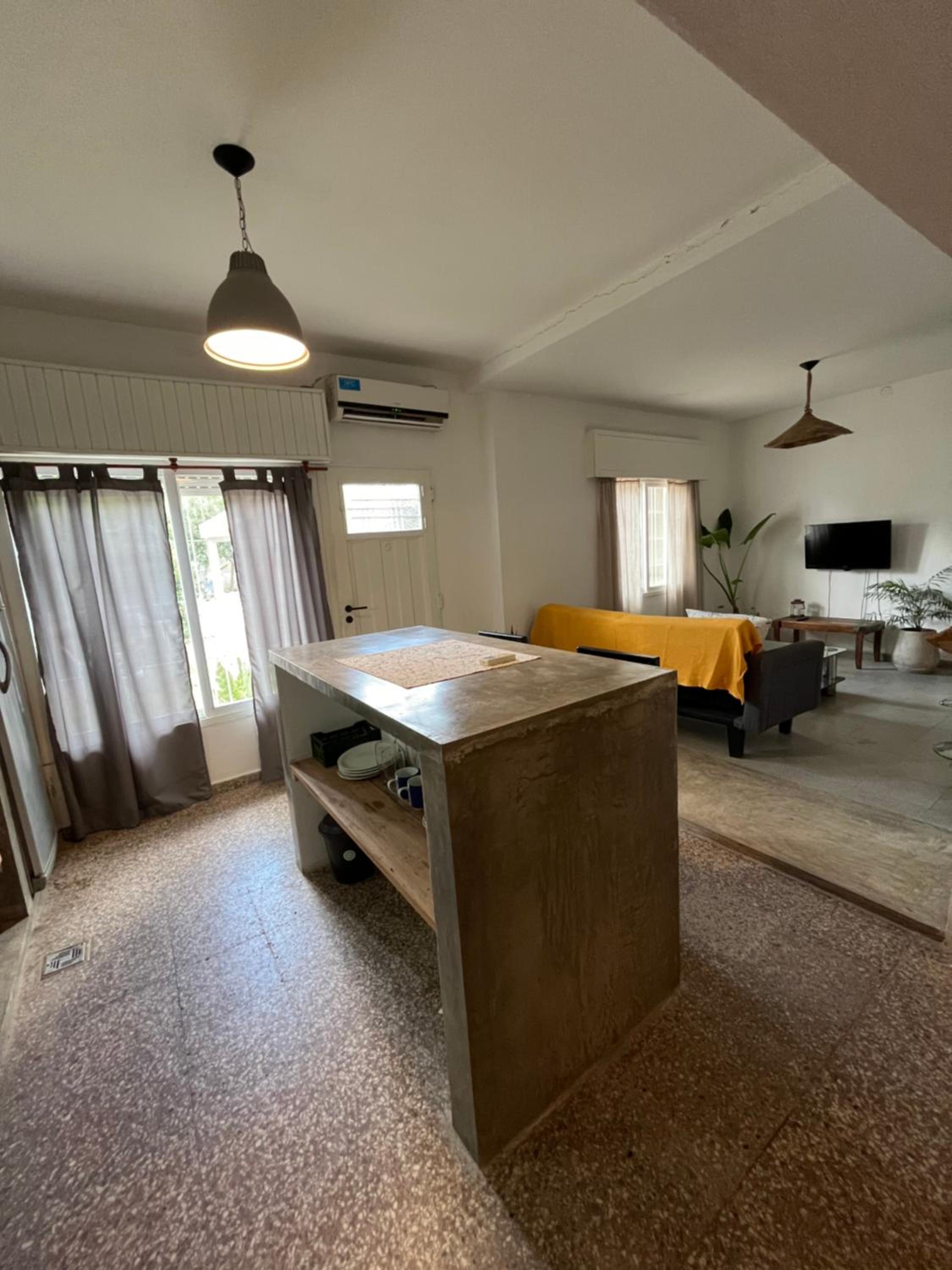 Casa Raíz 2 habitaciones para 4 personas frente al río