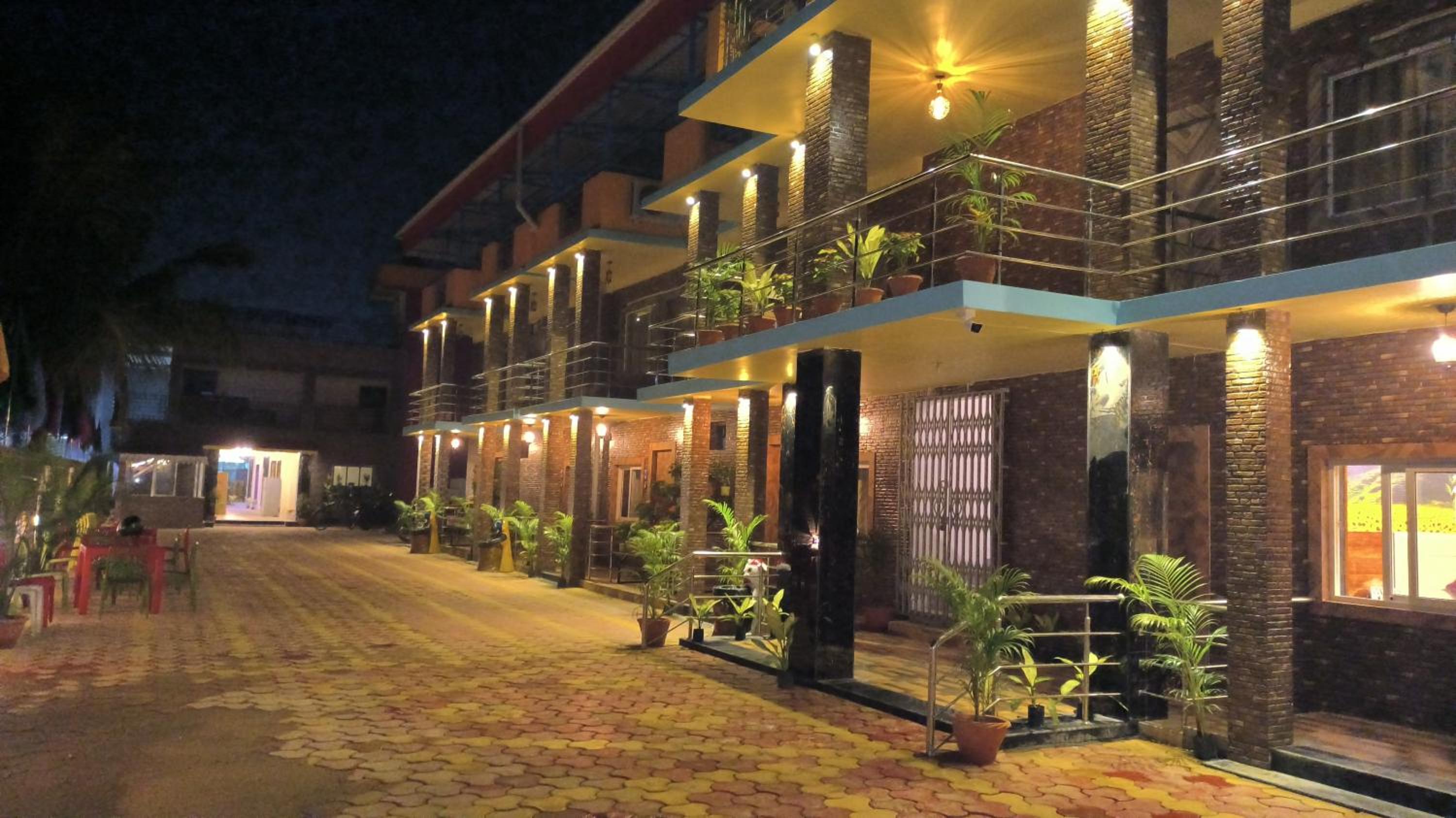 THE PELICAN BEACH RESORT