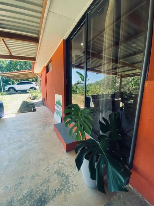Tabaco Studio a solo 5 minutos de Playa Carrillo