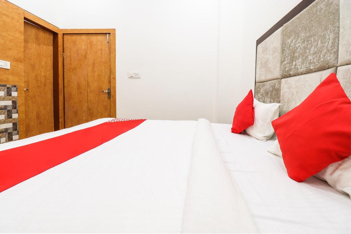 OYO Taj Royal view 4