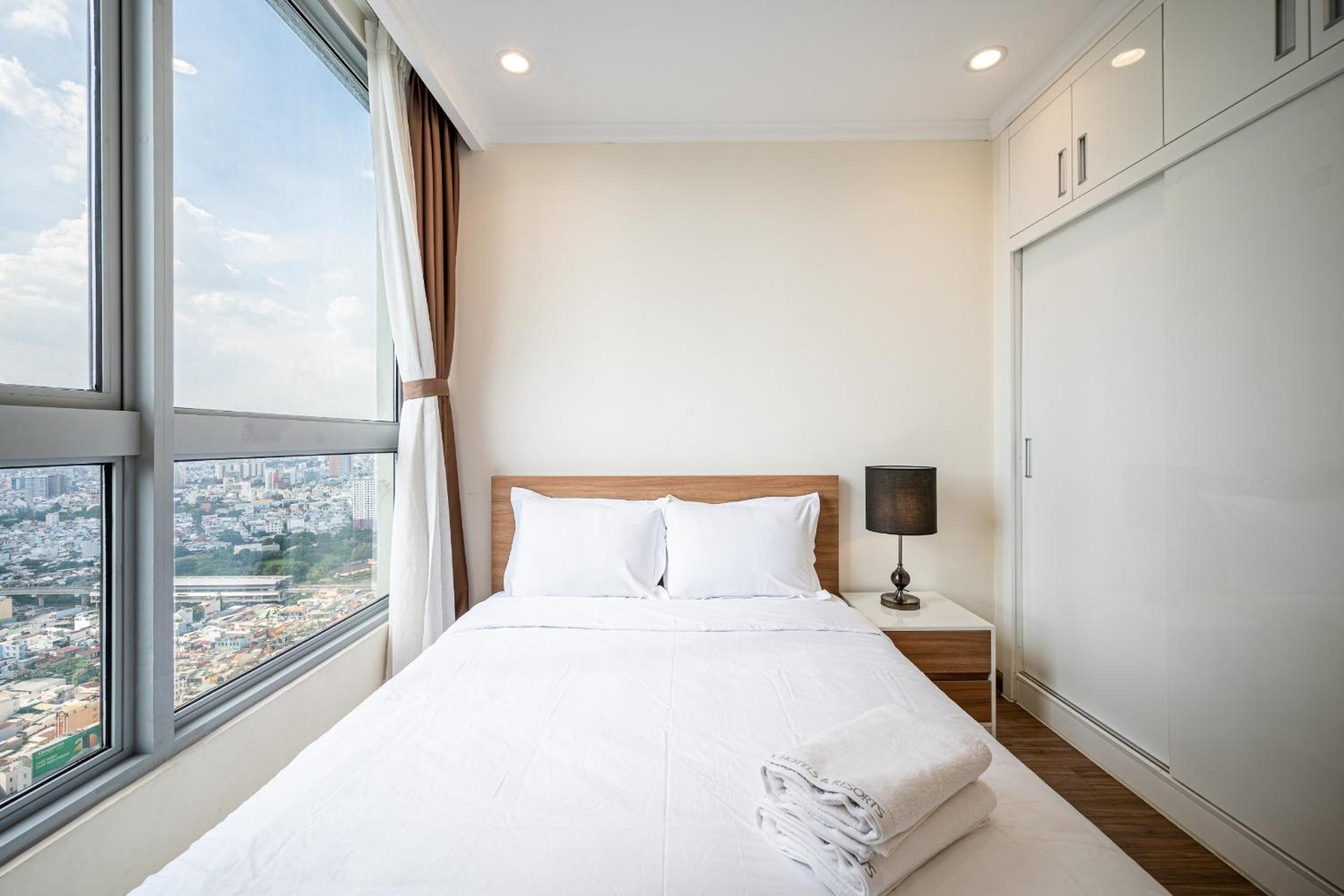 Luxury Apartment at Vinhomes Central Park