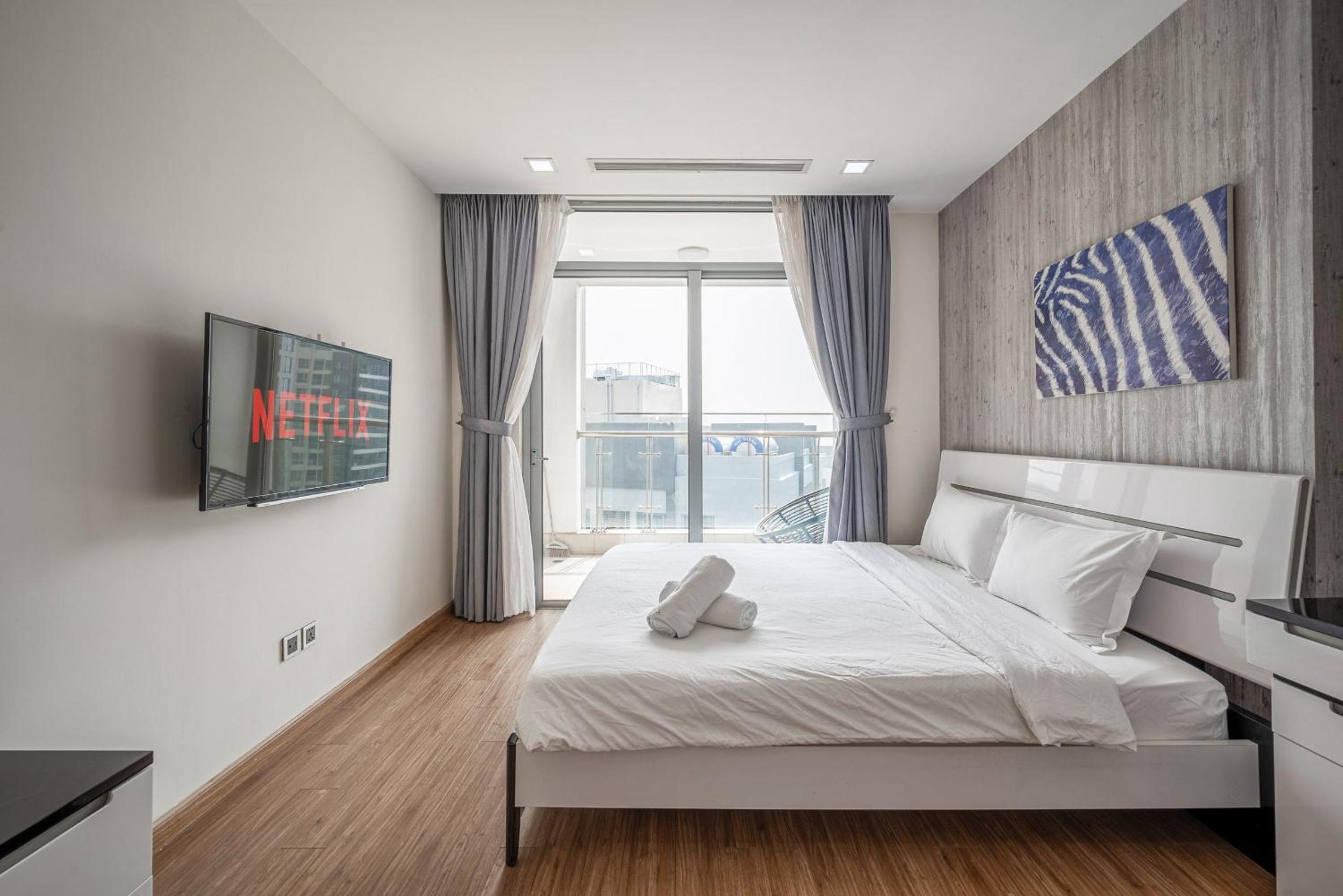 Luxury Apartment at Vinhomes Central Park