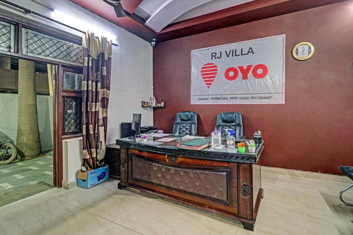 hotel reception