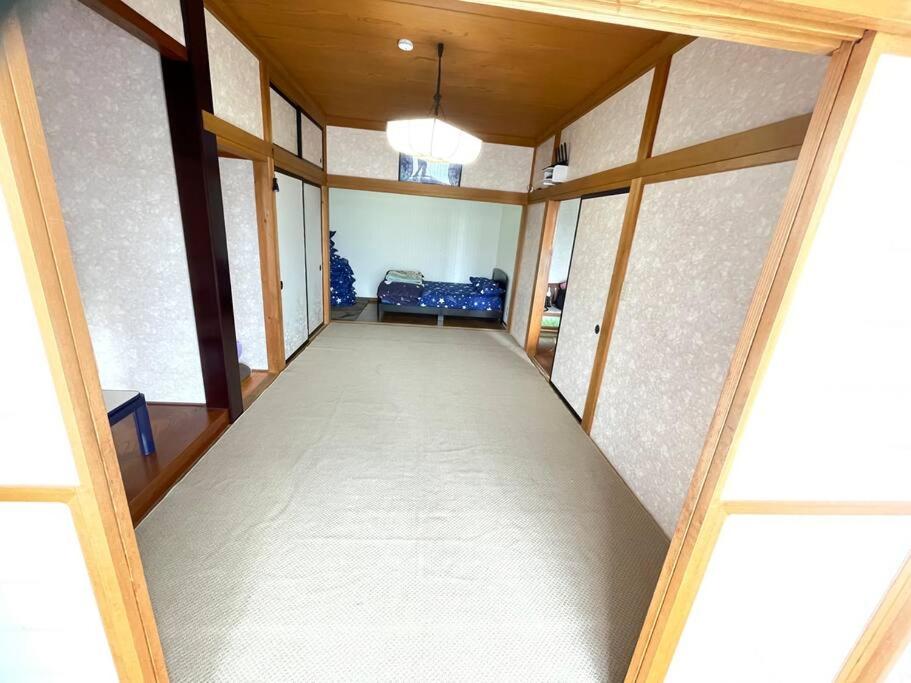 草津温泉、スキー場、湯畑、熱帯圏車で5分以内！最大27人宿泊可能