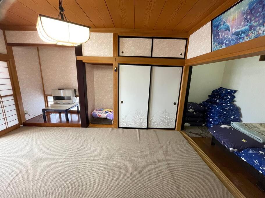 草津温泉、スキー場、湯畑、熱帯圏車で5分以内！最大27人宿泊可能