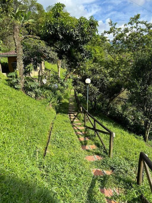 Cabaña sendero verde