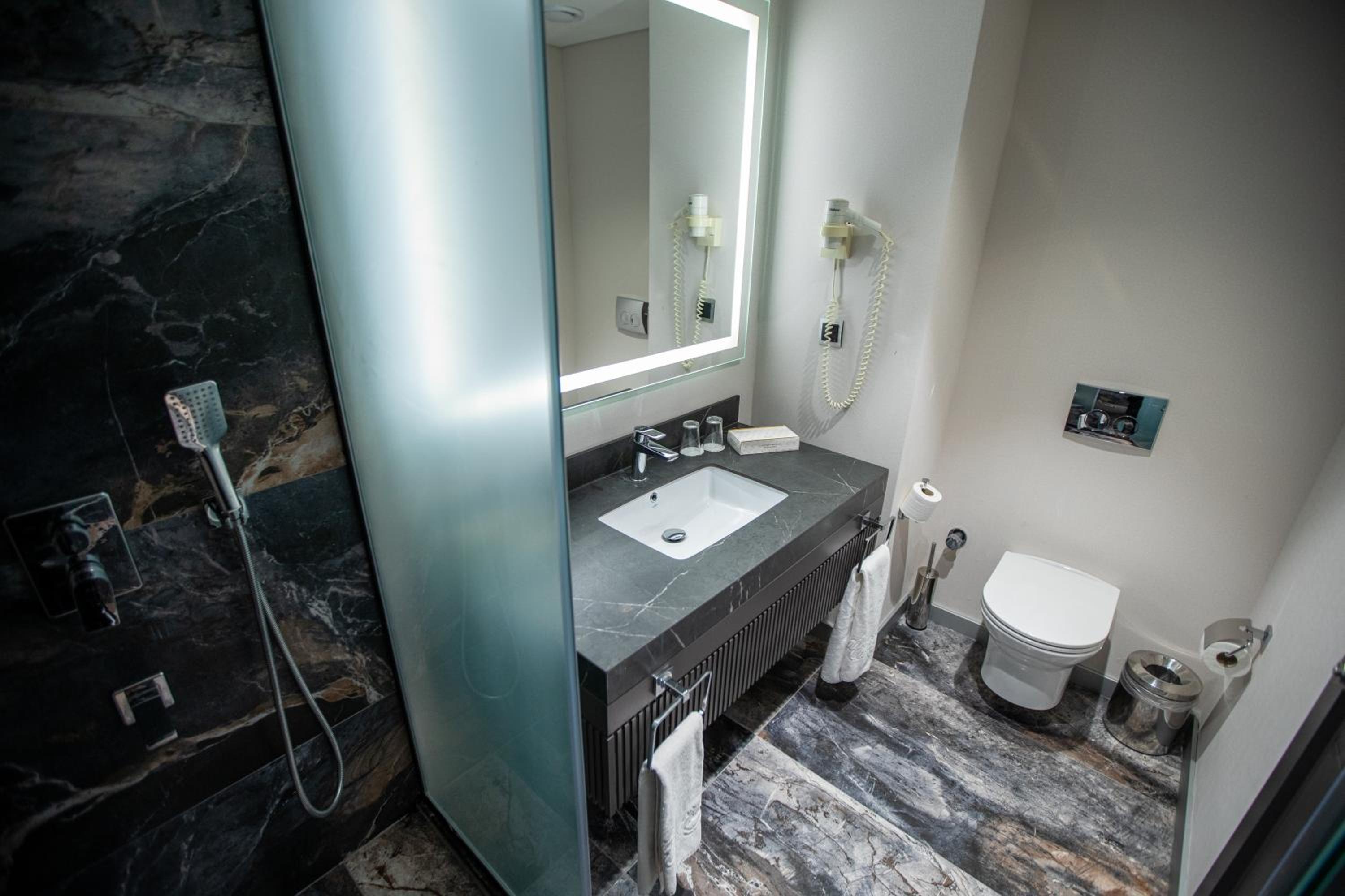 Grand Cevahir Hotel Convention Center - Image 31