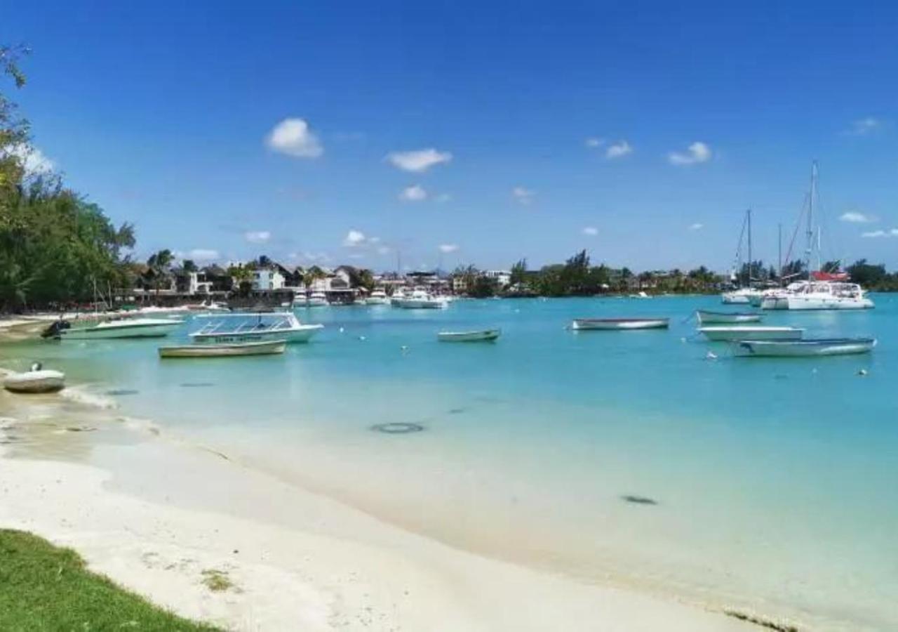 Modern Villa in Grand Bay - Short Walk to Beach photo 2