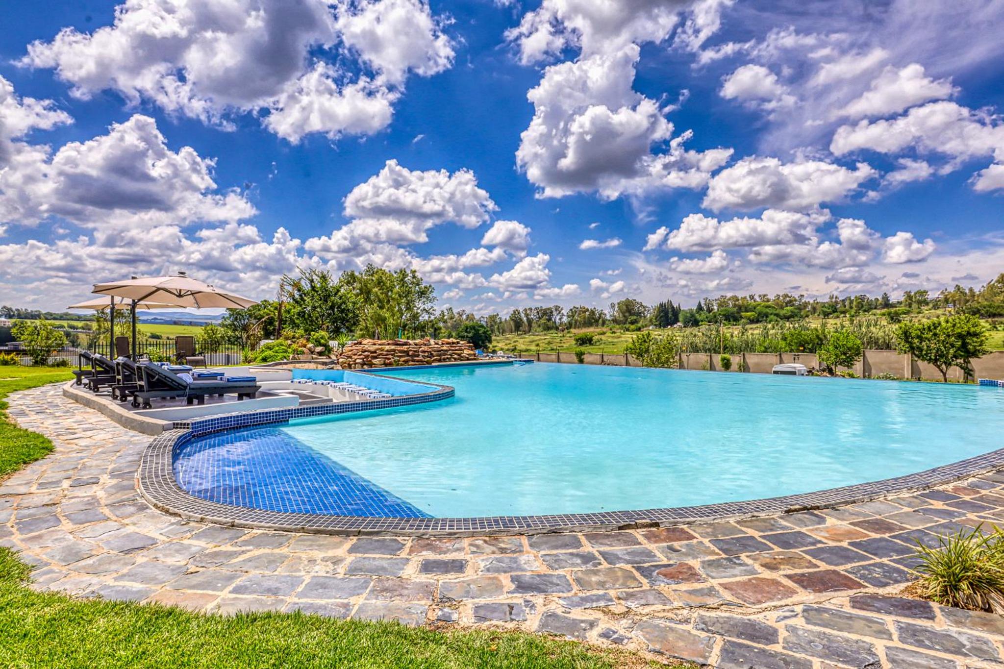 Villa Tasha Luxury Suites, Lanseria