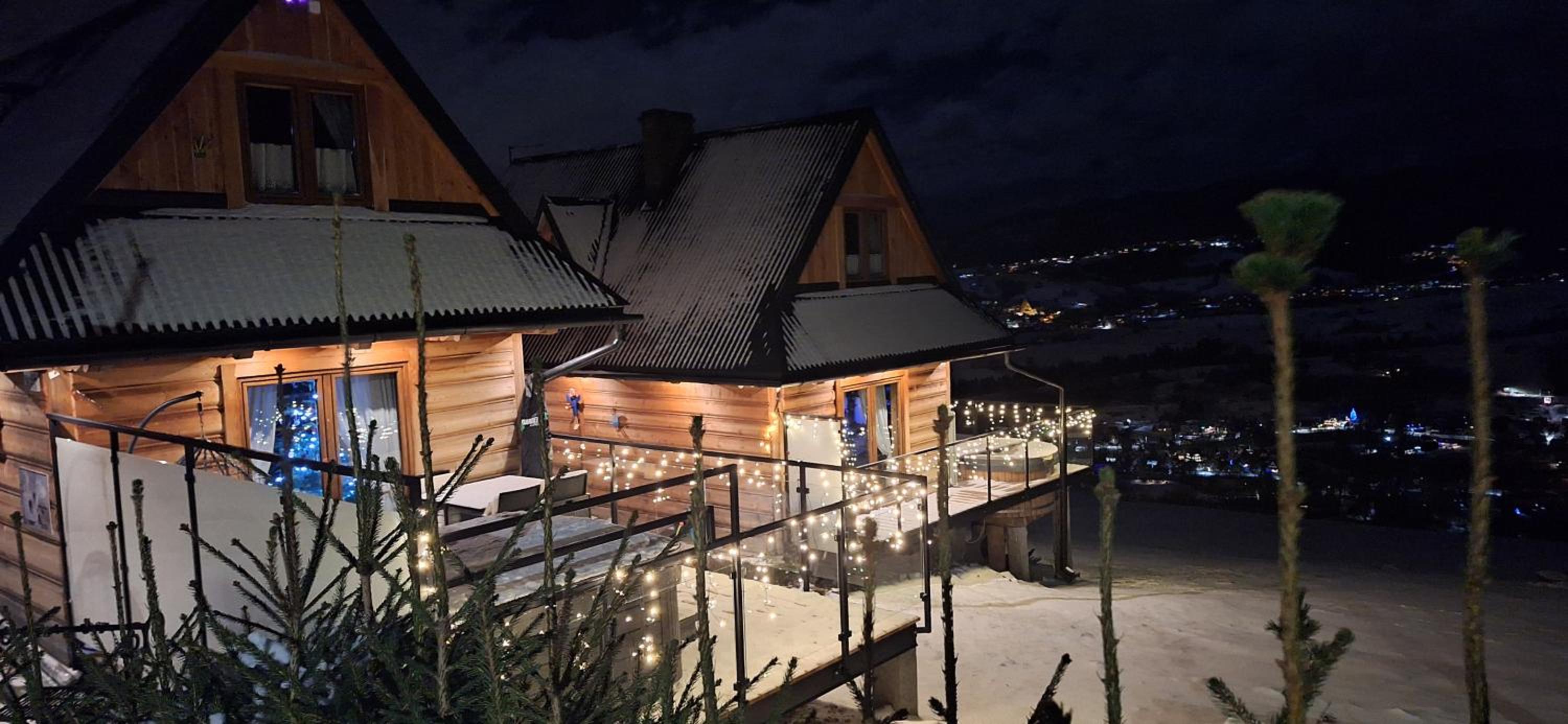 Domki Widokowe Wooden Luxury Chalet with Private Jacuzzi view 4