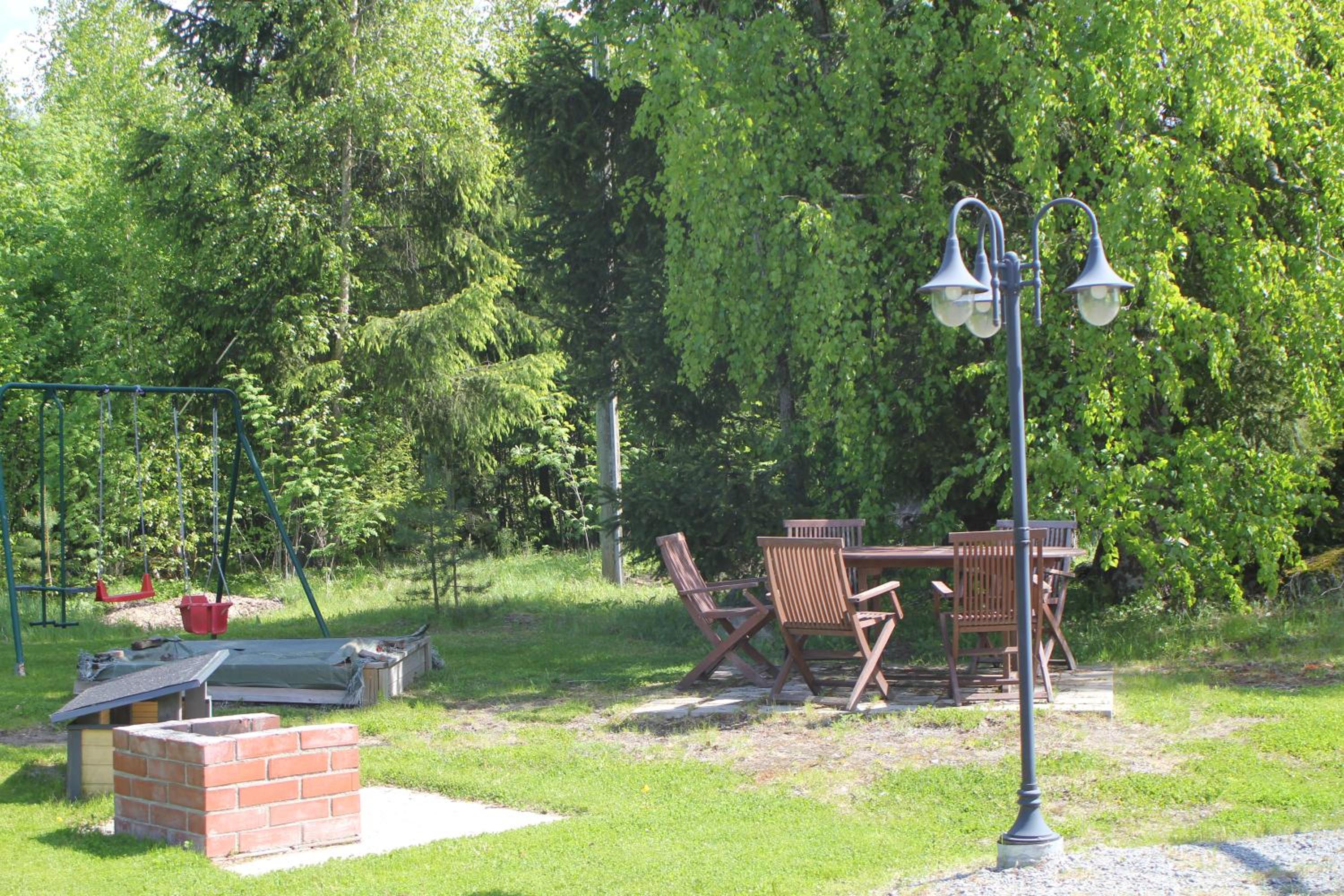 Photo 9