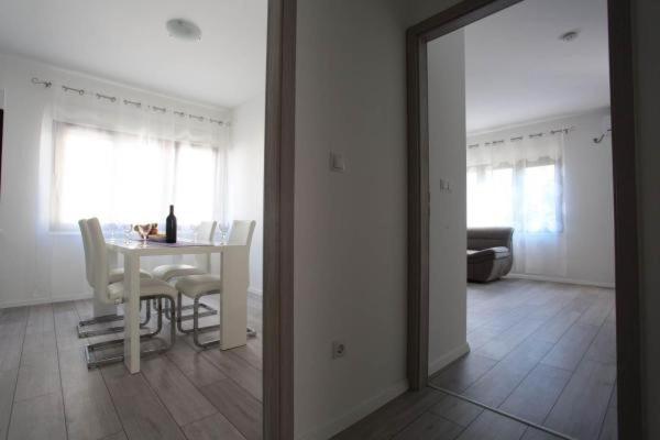 Apartment Mate Stobrec view 5